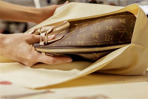 louis vuitton nel mercato oggi|louis vuitton eservice.